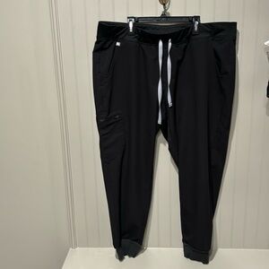 Figs black Zamora jogger scrub pants XXL (petite length)
